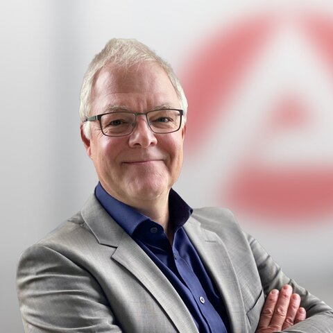 Portraitfoto Ralf Holtkötter –