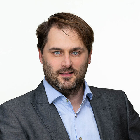 Portraitfoto Prof. Dr. Ronny Freier –