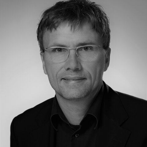 Portraitfoto von Dr. Klaus Ritgen – 