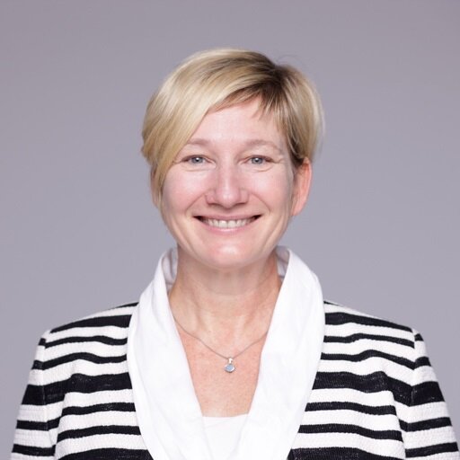 Portraitfoto von Dr. Katja Robinson – 