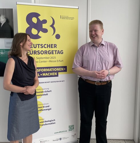 Foto von DV-Vorständin Dr. Verena Staats und Tino Grübel, Geschäftsführer der LIGA der Freien Wohlfahrtspflege in Thüringen –